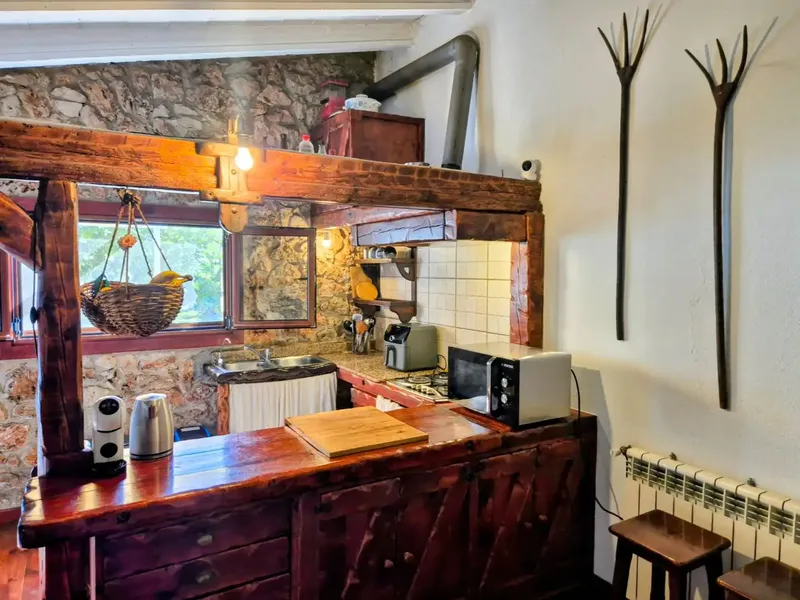 Rustic house for rent with garden, terraces and land in the north of Mallorca, available from September 1, 2026, for long-term rental — photo 11