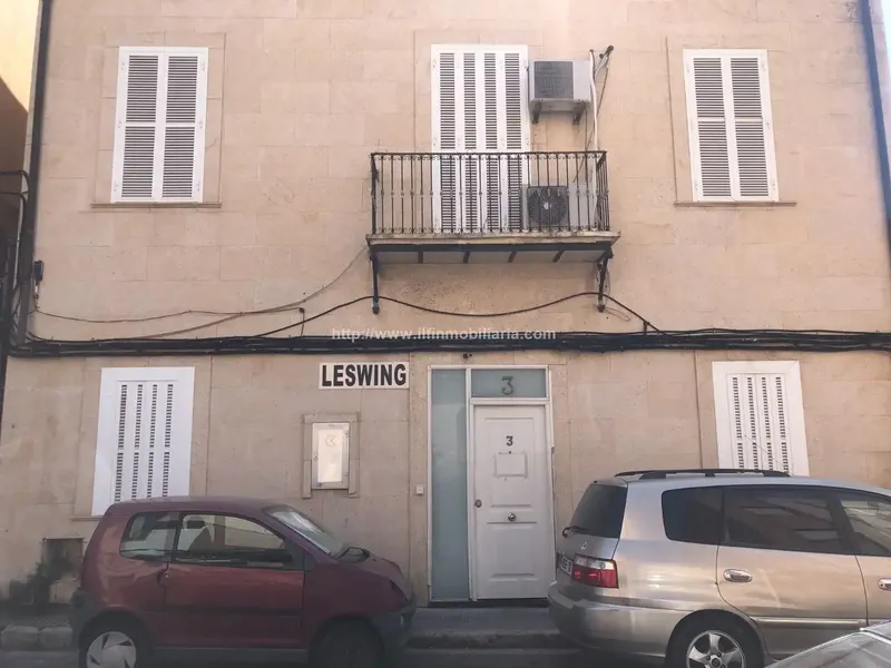 For sale: free-standing house in the Calle Manacor area, 280 m² built — photo 1