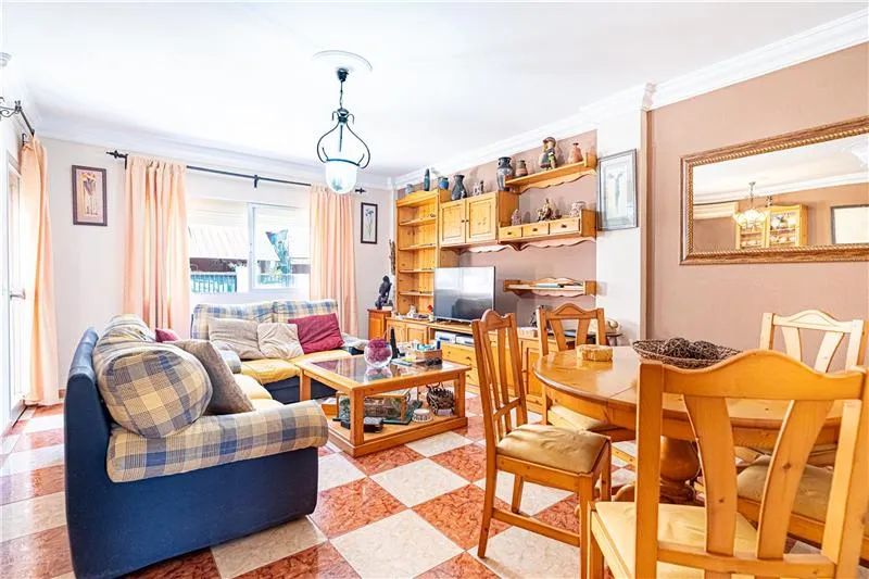Approx. 102 m² apartment in Arenal, Palma — photo 3