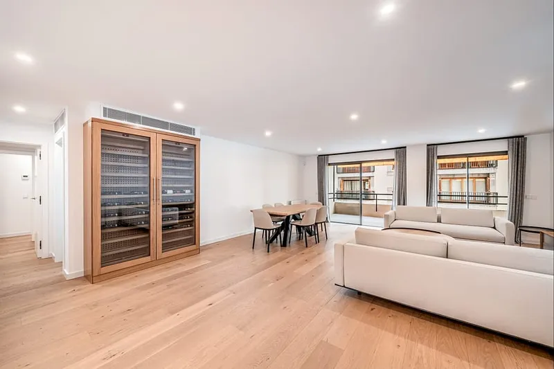 Modern luxury meets prime location in Palma — photo 3