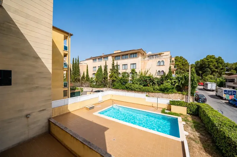 This apartment in Cala Ratjada represents an excellent opportunity for those looking for a functional and well-located home. From GestPropieda — photo 1