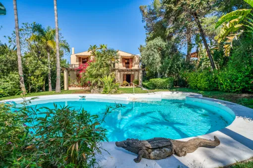 Bonaire, unique villa with large pool, tropical garden and views over Pollensa Bay — photo 1
