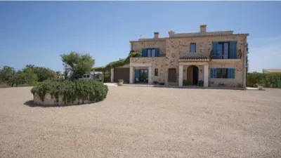 Rustic finca in Portocolom — photo 4