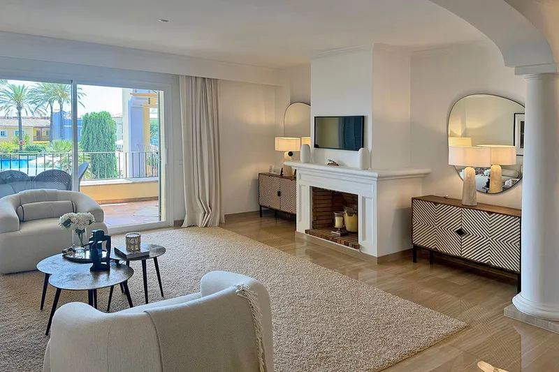 2-bedroom luxury penthouse in sought-after residence for rent — photo 4