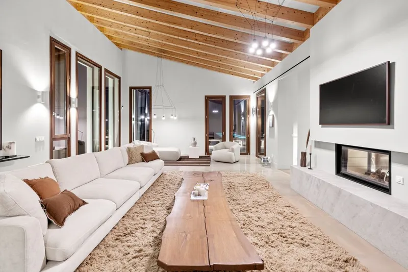 Bright country house on an elevated plot in the quiet area of Es Carritxo — photo 10