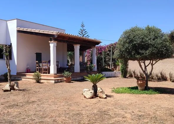 Detached house in Calle sa Comuna, 8, Cala Figuera, Santanyí — photo 1