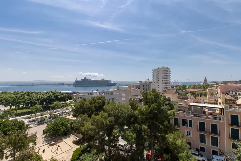 Penthouse with sea views and large terrace on the Paseo Marítimo in Palma — photo 1