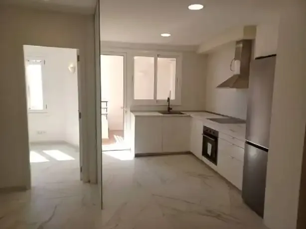 Spectacular brand new 140 m² apartment next to the Town Hall! 5 bedrooms and possibility to divide into 2 independent homes — photo 1
