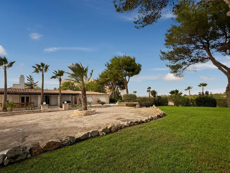Villa Mediterránea de Lujo a Pocos Minutos de Playa de Muro — photo 3