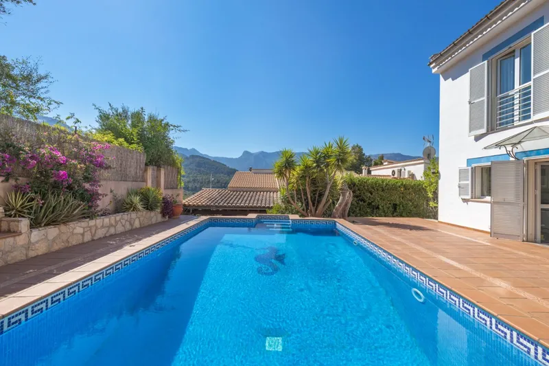 Great family villa with pool and garage in Port de Sóller — photo 1