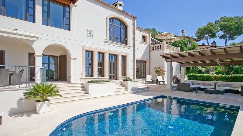 Mediterranean luxury villa with fantastic views over Bendinat to the sea — photo 2