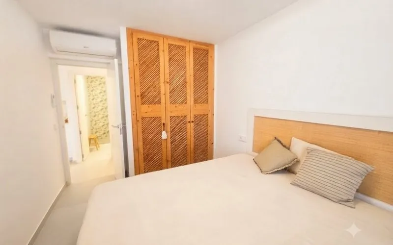Top apartment 100 m from the bathing cove — photo 2