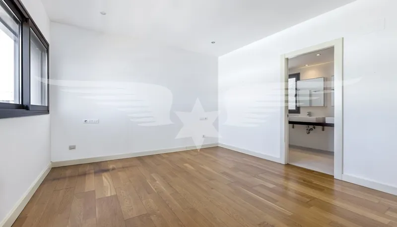 Penthouse as good as new at the golf course — photo 9