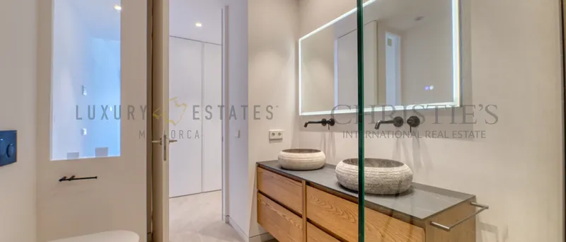 Renovated apartment in Palma in Can Barbará with harbor and sea views — photo 7