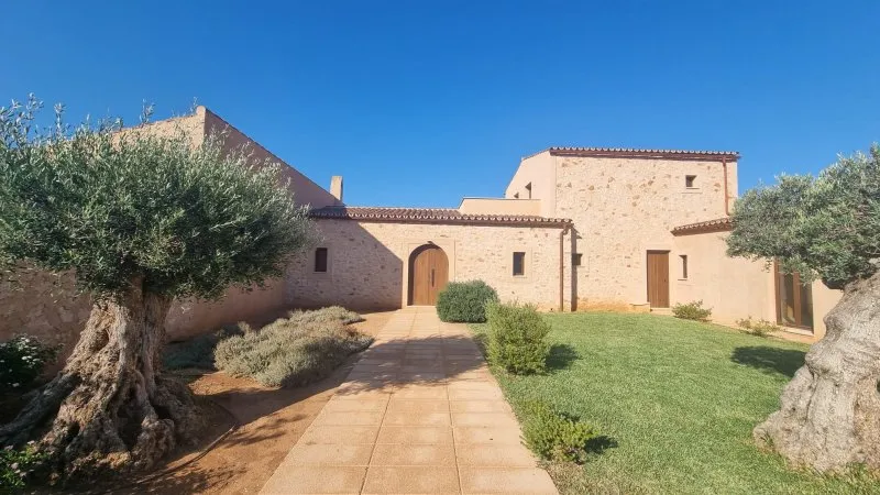Single-level unfurnished luxury finca with all extras near Santanyi - Es Llombards — photo 7