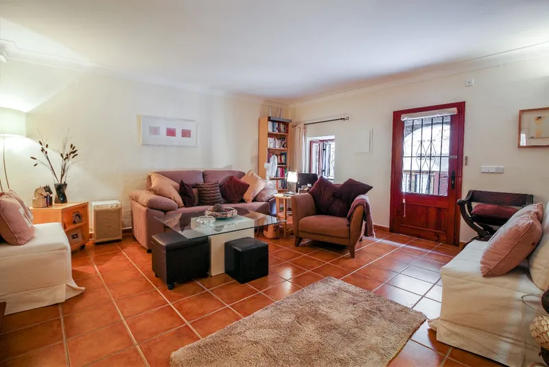Exclusive Listing.- Renovated Stone Facade Town House near the Famous Calvario Steps — photo 8