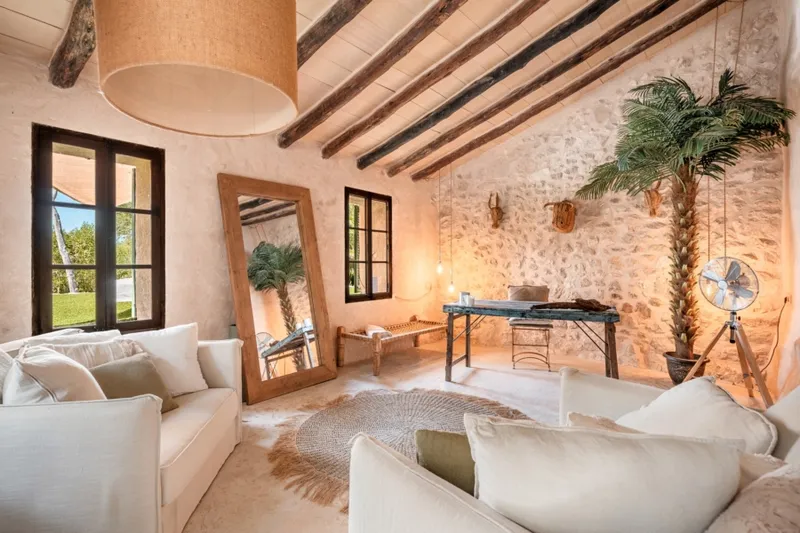 Artist Villa – An Extraordinary Sanctuary for Creativity, Privacy and Refined Living — photo 5