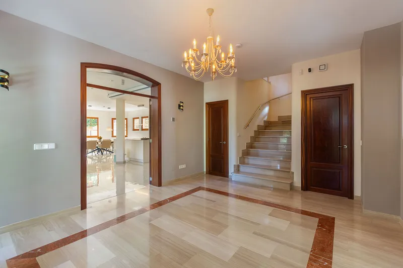 Elegante Villa mit mediterranem Flair und modernem Wohnkomfort — photo 11
