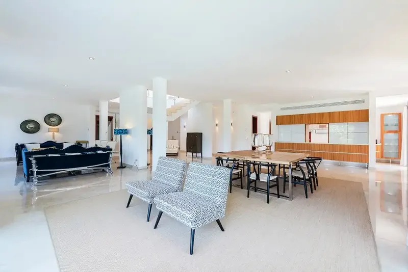 Just 5 minutes from the beach in an exclusive area of Canyamel in northeast Mallorca, in a picturesque location next to the golf course — photo 8