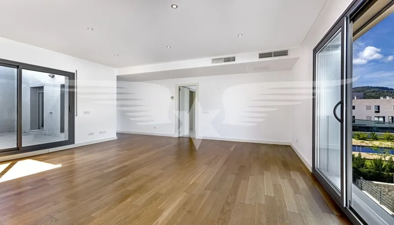 Penthouse as good as new at the golf course — photo 4