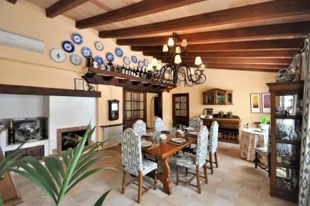 Rustic property - Sencelles, built surface 1180m2, plot surface 38000m2, 6 bedrooms, 5 bathrooms,... — photo 8