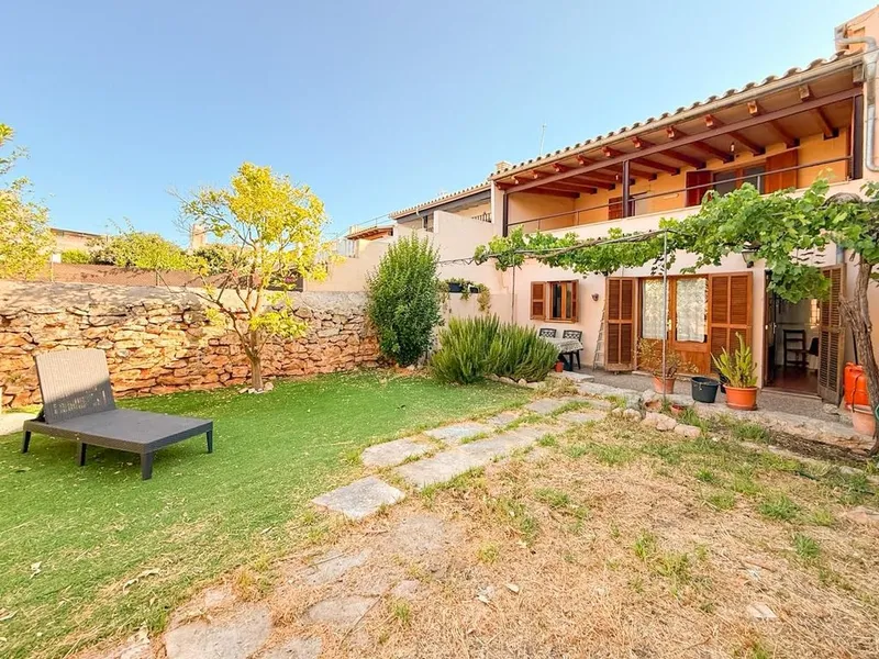 Luxury home in Binissalem, Province of Balearic Islands — photo 1