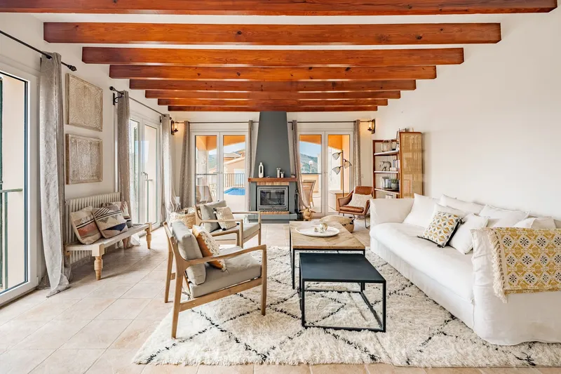 Semi-detached house in an elevated position with spectacular sea views and private pool — photo 4