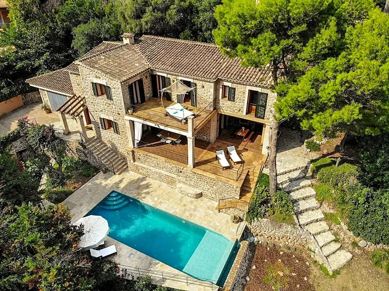 Experience Luxury Living with Breathtaking Views in Deia Cove! — photo 2