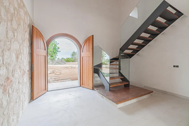 Renovated stone house — photo 5