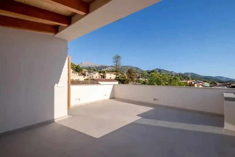 Elegant townhouse beautifully renovated with top-quality materials for sale in the historic center — photo 8