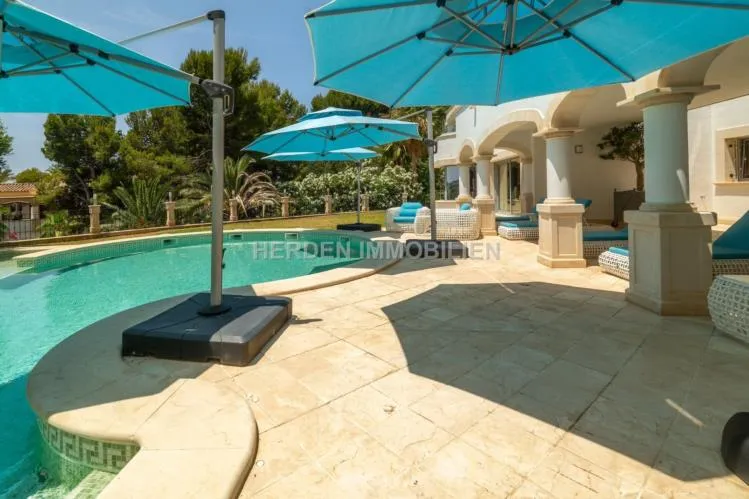 Spectacular Luxury Estate with Stunning Sea Views in Costa de la Calma Mallorca — photo 5