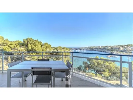 Exclusive apartment on the first line of the port and the beach 4 bedrooms — photo 1
