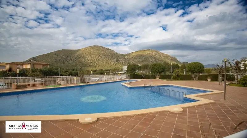 Exclusive ground floor apartment in Puerto de Alcudia: comfort, style and privileged location. Price 449,900. — photo 2