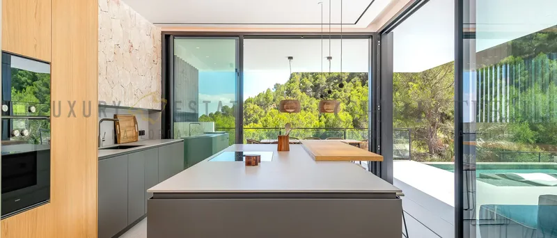 Modern elegant newly built villa in Son Vida on Mallorca — photo 9