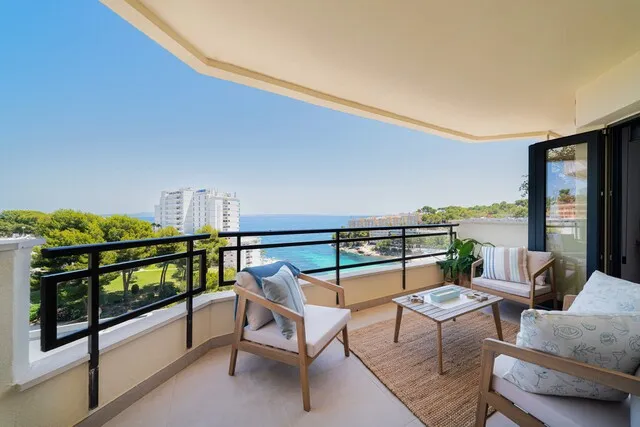 Penthouse with beach access for sale in Cala Vinyes, southwest Mallorca — photo 1