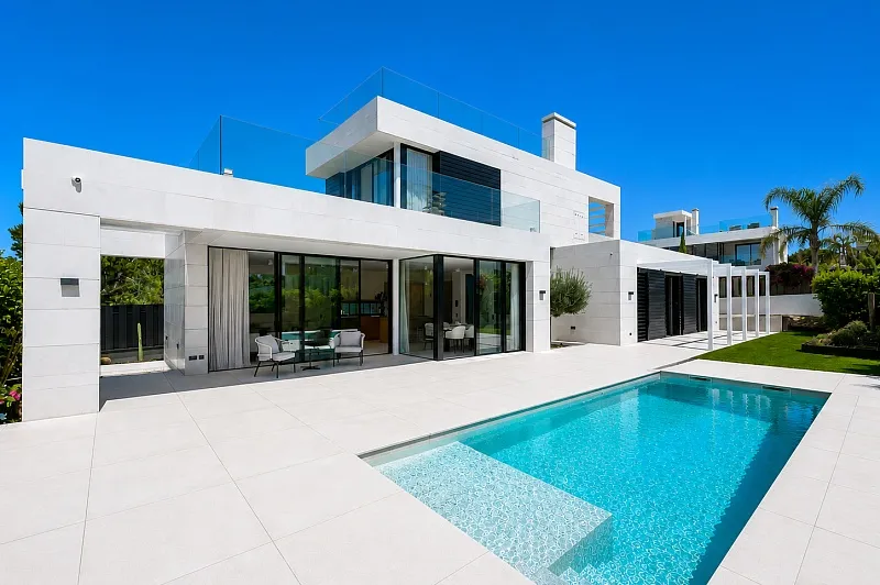 Exceptional new villa with sea views in Puig de Ros Mas — photo 2