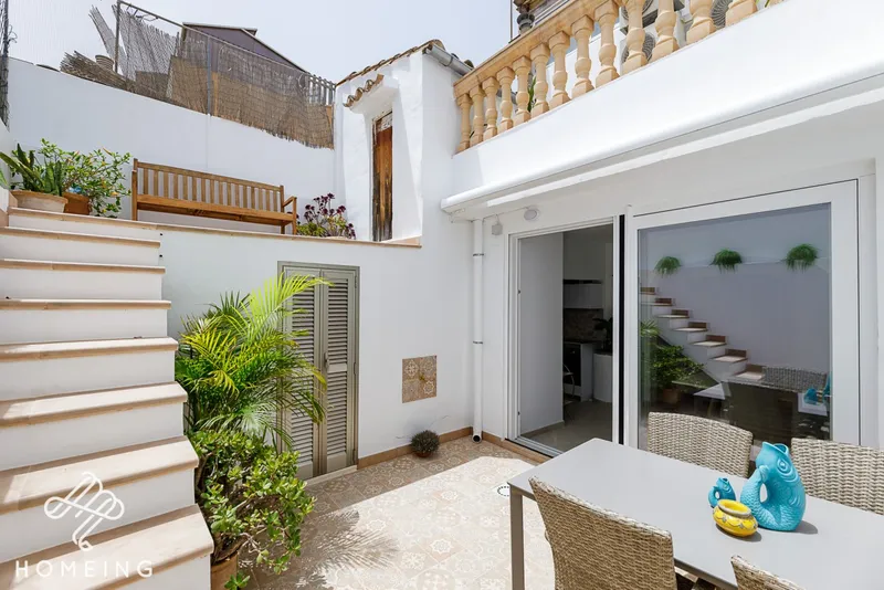 Reformed village house with great style, 2 terraces, 3 bedrooms and attic — photo 2