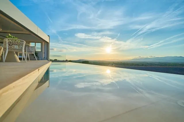 Villa for sale in Costitx — photo 1