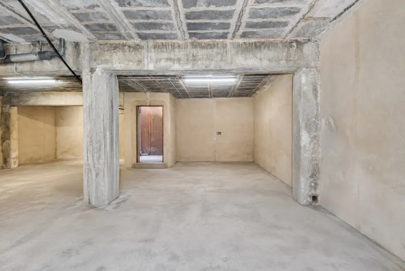 Garage and basement in Manacor — photo 9