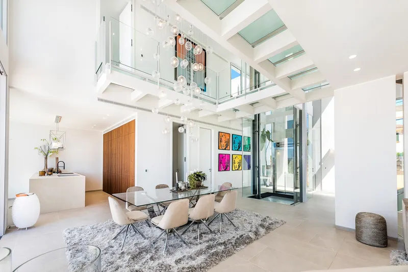 Luxurious new-build villa with sea and harbour views — photo 4