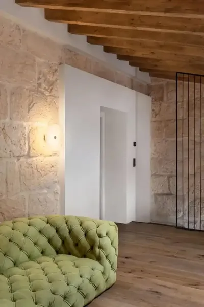 Historic Townhouse with Pool and Garage – Luxury and Tradition in the Heart of Sineu — photo 9