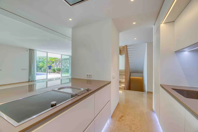 Villa in Port Andratx - Private terrace with pool — photo 5