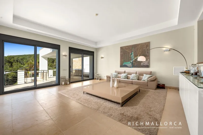 Contemporary villa with stunning sea views — photo 4