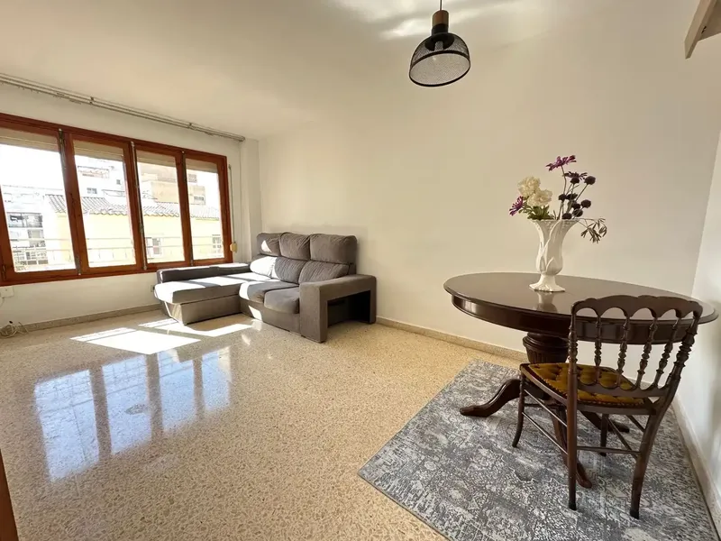 Apartment in Camp Redó, Calle Albacete, 64 m2, living-dining room, kitchen with laundry, 3 bedrooms and 1 bathroom — photo 1