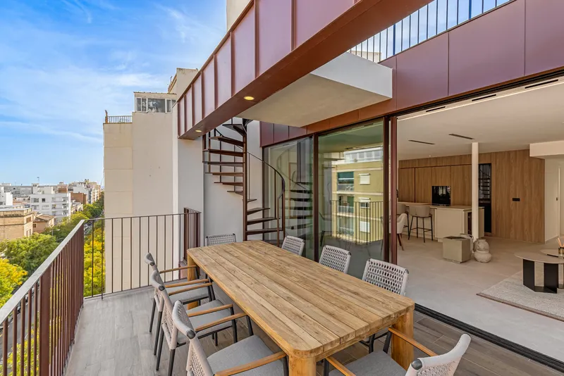 Modern penthouse in new development in Palma 1 — photo 1