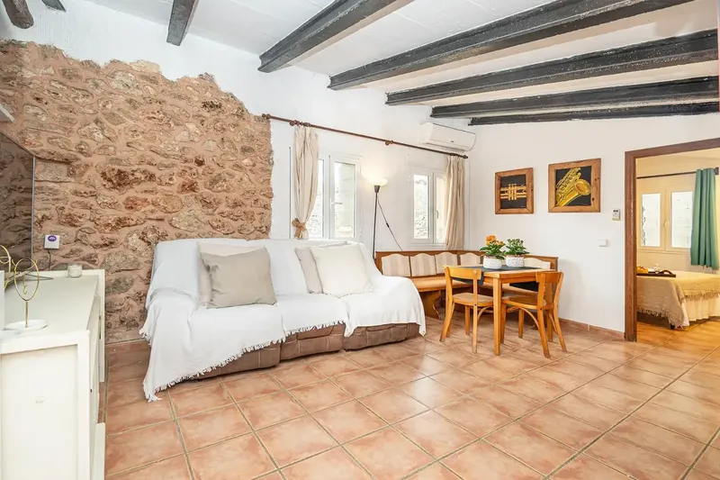 Discover this treasure of tranquility in Llubí. A village house of 74 m² that breaks with the conventional, offering a welcoming lifestyle — photo 2