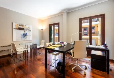 Spacious home with multiple possibilities in the center of Palma — photo 11