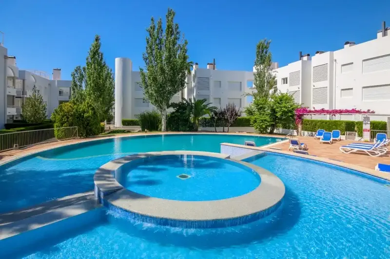 Nice ground floor apartment in the coveted residential area of Bellresguard, a few minutes walk from the beach and the emblematic — photo 1