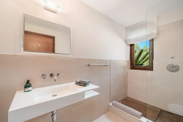 Luxurious villa for sale near Pollensa, Mallorca — photo 10