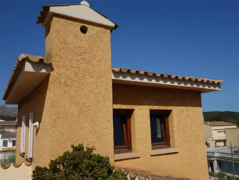 Casa tipo duplex en la mejor zona del pleno centro de Puerto de Alcudia, localizada en la primera y segunda planta de una casa señorial ados — photo 4
